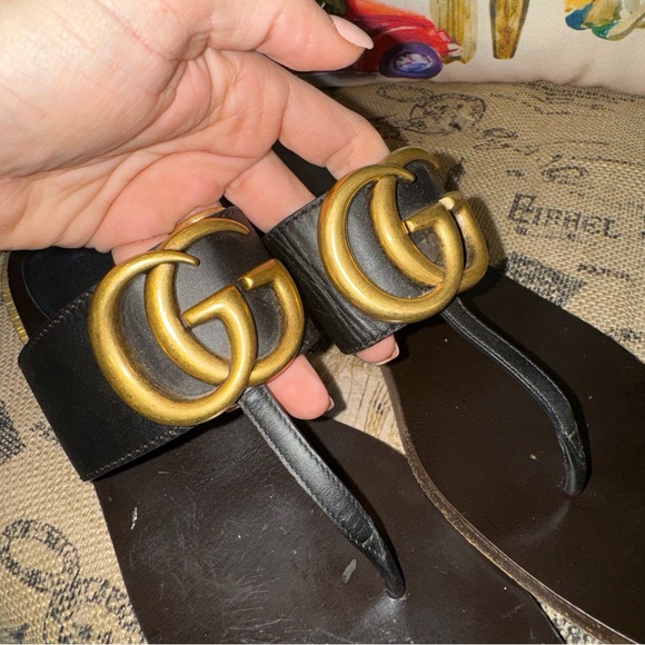 Gucci Marmont  Black Leather Thong Sandals Size 38.5
100% Authentic - Picture 10 of 12